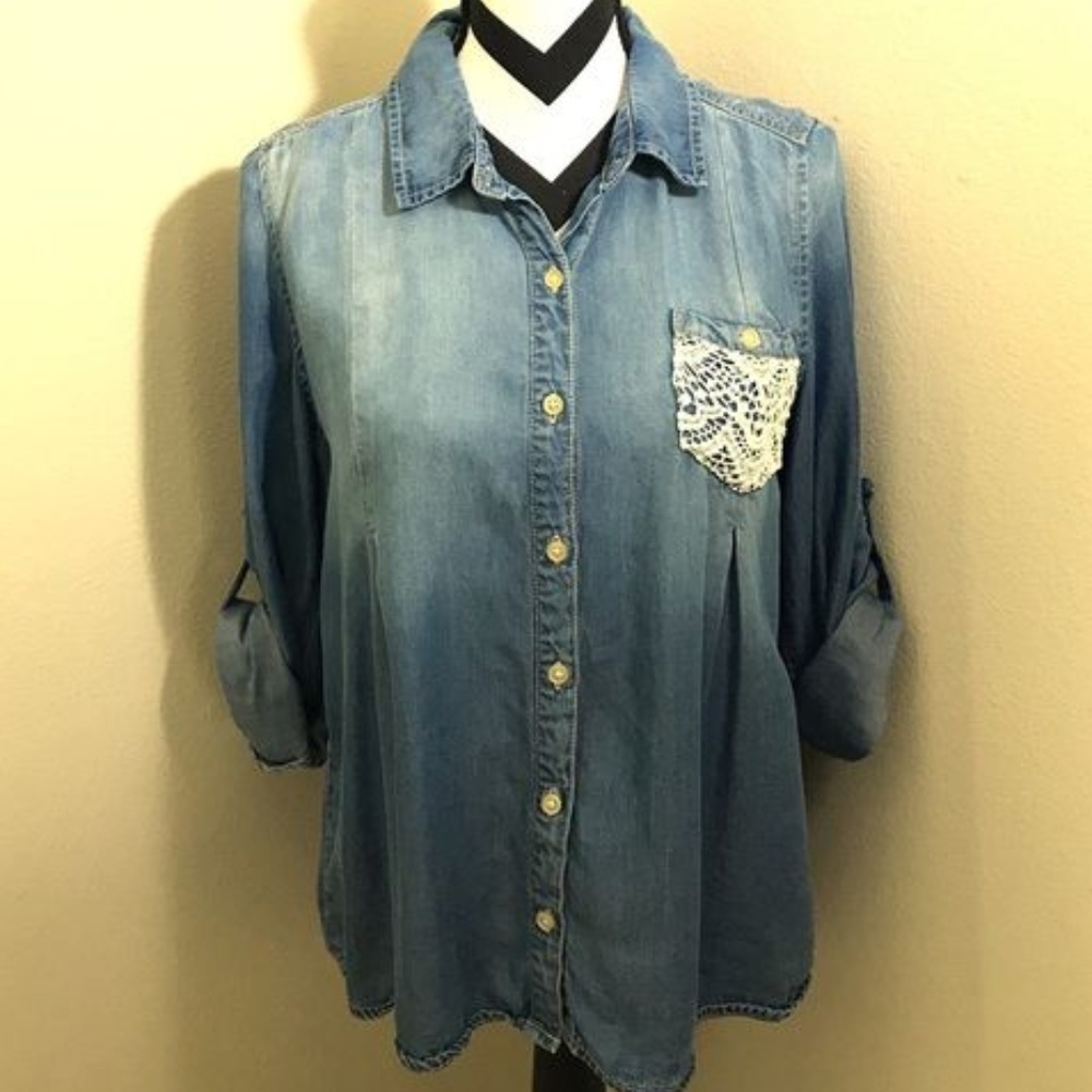 Chambray down with pocket detail